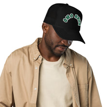 Load image into Gallery viewer, OMONAIJA trucker hat