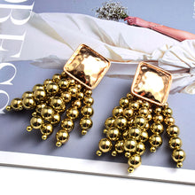 Load image into Gallery viewer, Wooding Bead Tassel Earring