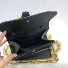 Load image into Gallery viewer, Vintage Tassel Handbag