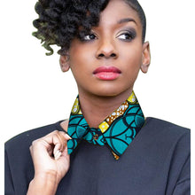 Load image into Gallery viewer, Bow tie African style bib
