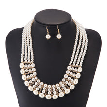 Load image into Gallery viewer, Imitation Pearl Necklace