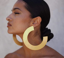 Load image into Gallery viewer, African Women Copper Drop Earrings