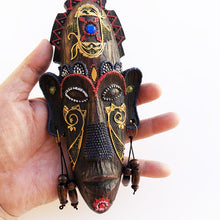 Load image into Gallery viewer, Kenya Hand Painting Mask Pendant